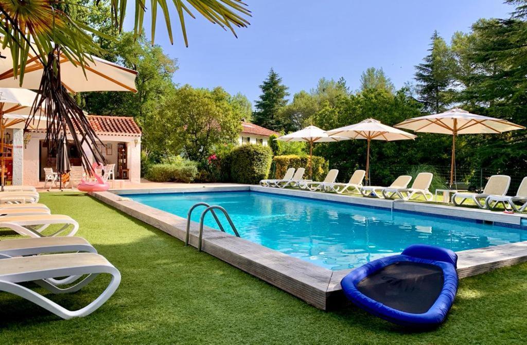 Residence Miro, Gites Avec Piscine Chauffee Et Tennis Les Arcs-sur-Argens Kültér fotó