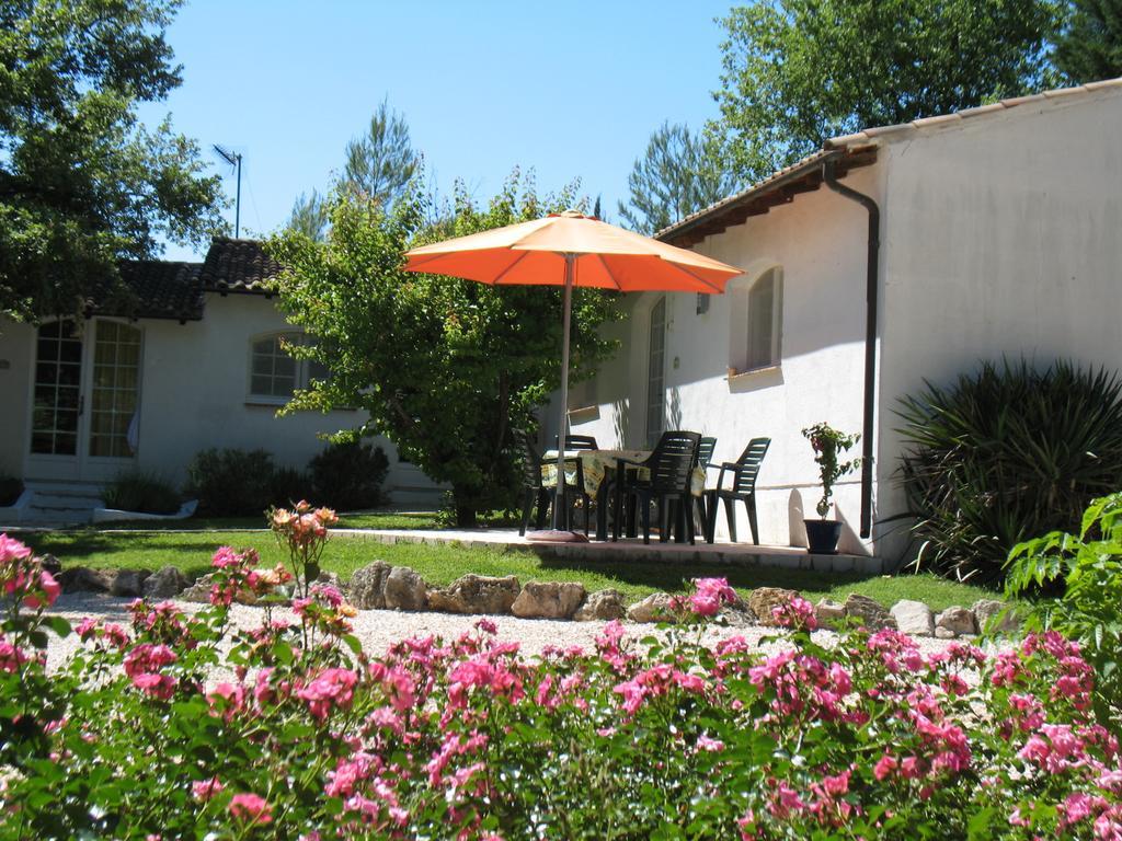 Residence Miro, Gites Avec Piscine Chauffee Et Tennis Les Arcs-sur-Argens Kültér fotó