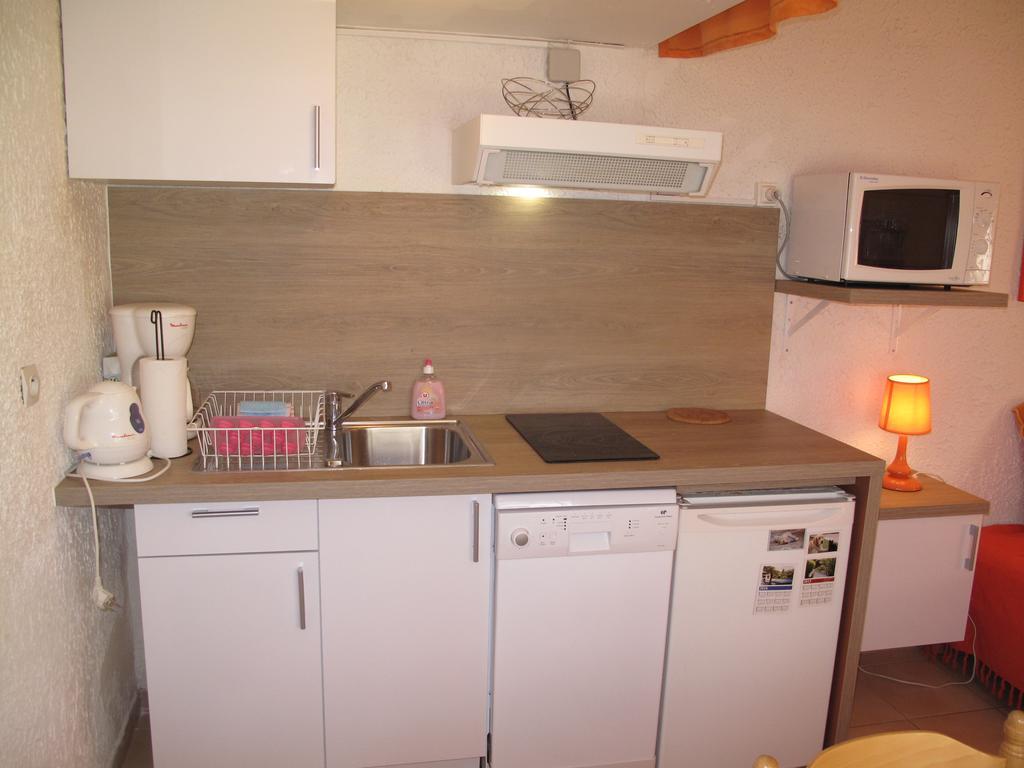 Residence Miro, Gites Avec Piscine Chauffee Et Tennis Les Arcs-sur-Argens Kültér fotó